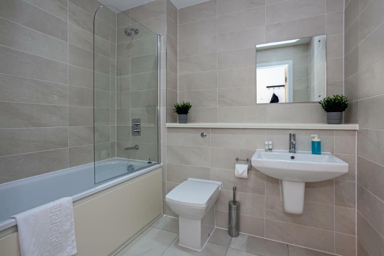 X1 Apartments Salford Quays מראה חיצוני תמונה